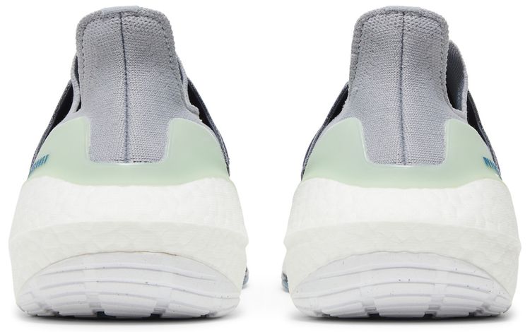 Adidas UltraBoost 22 Halo Silver