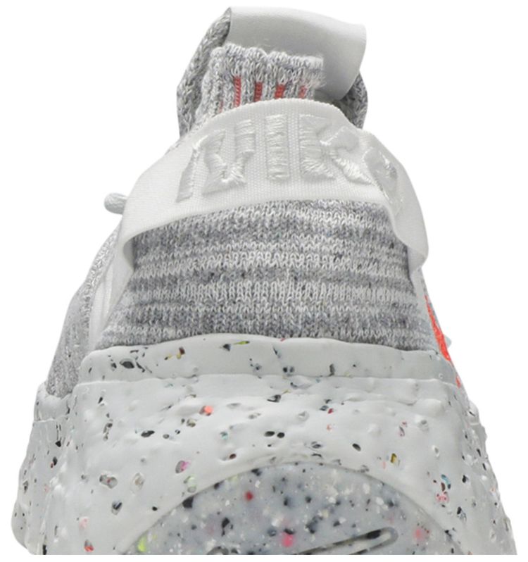 Nike Wmns Space Hippie 04 This Is Trash   Crimson