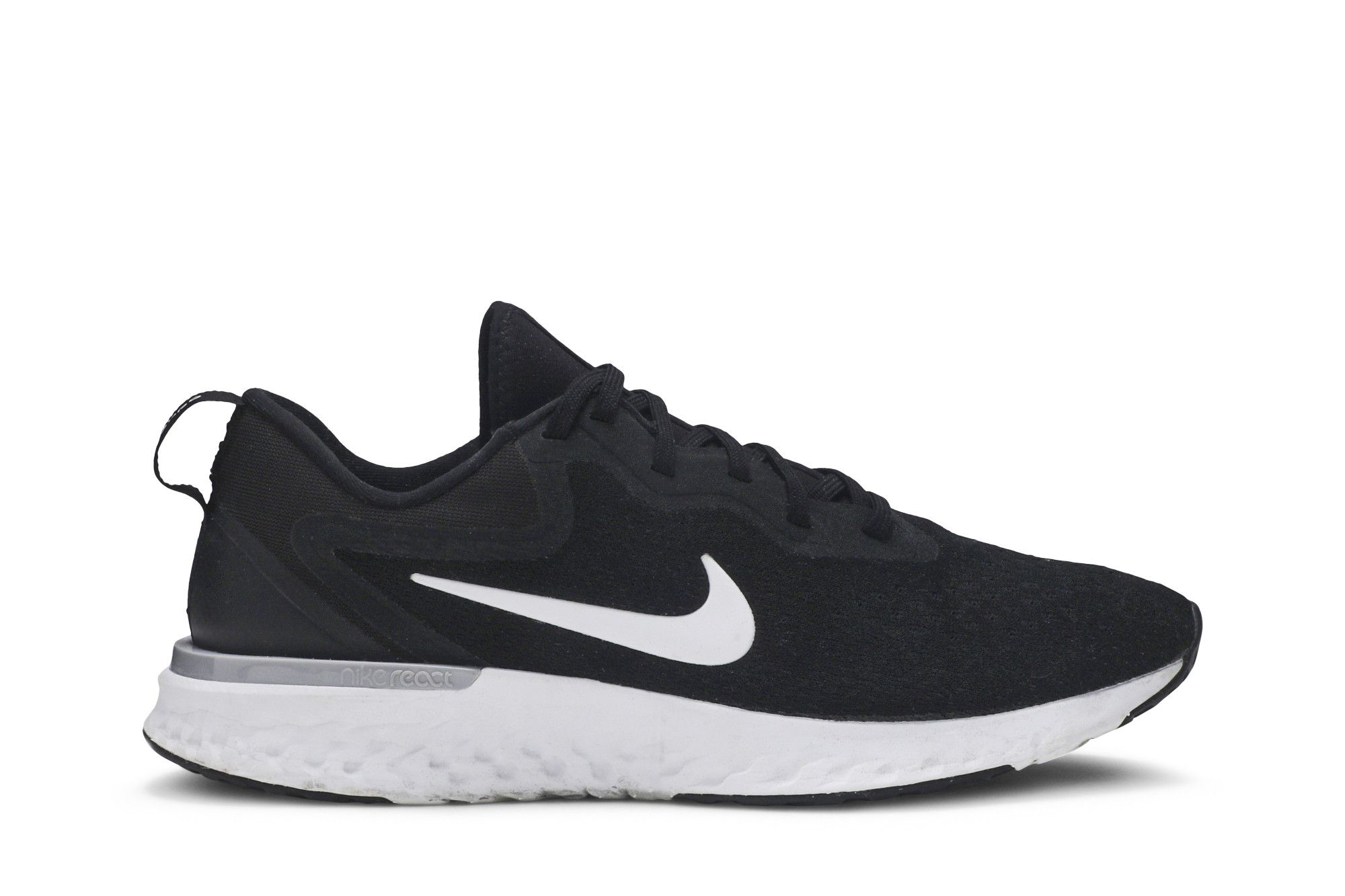 Nike odyssey react hotsell black and white