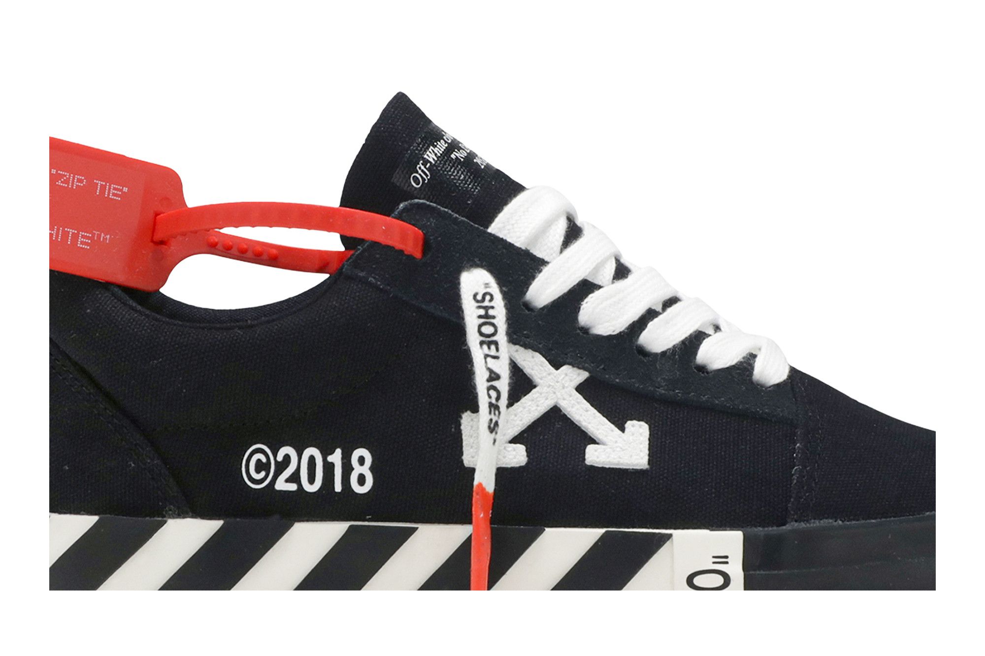 Size 8.0 Off-White Wmns Vulc Low Top 'Black'