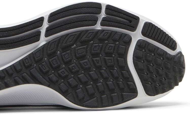 Nike Wmns Air Zoom Pegasus 38 Black White