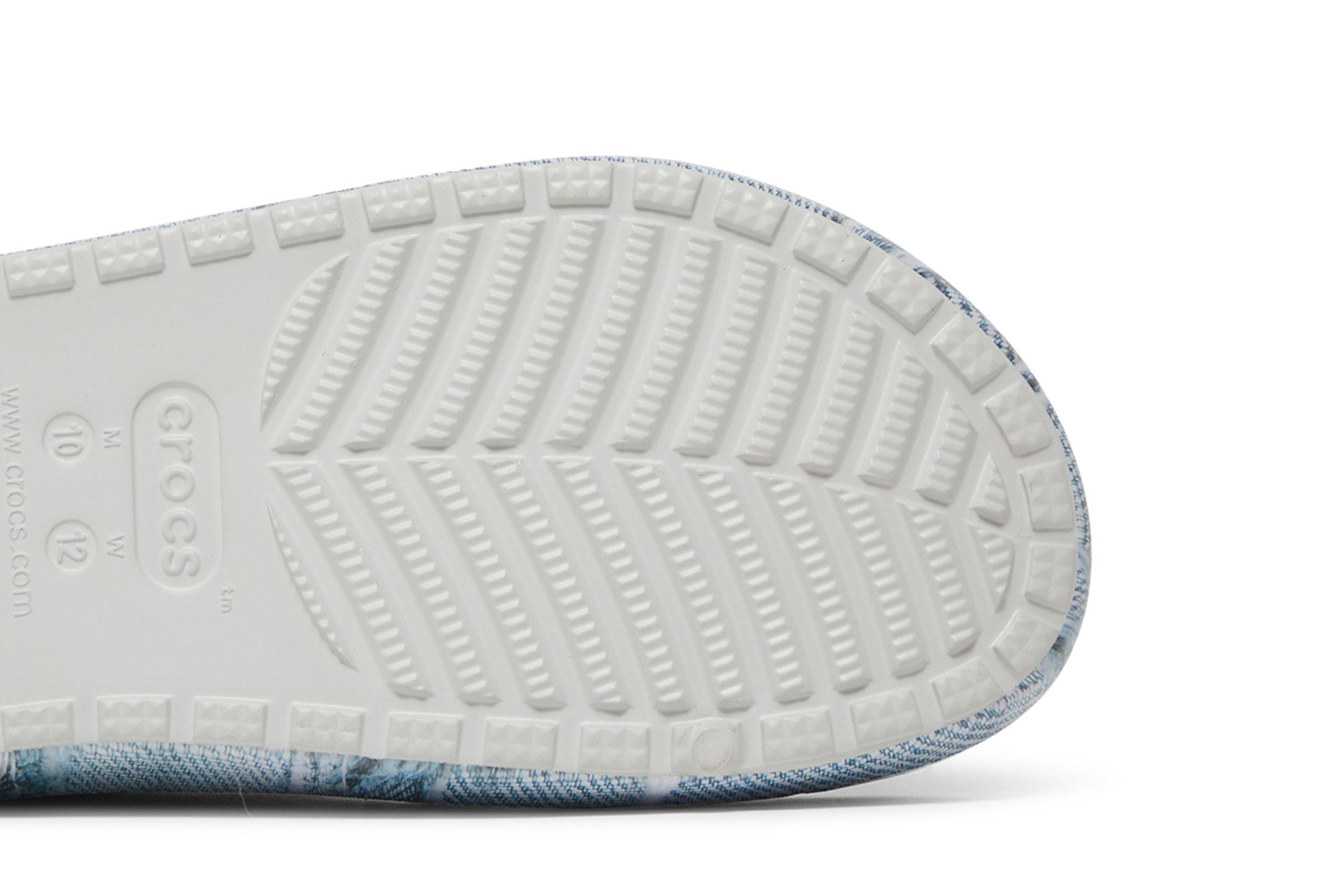 「sososo」 Buy SZA x Crocs Classic Cozzzy Sandal 'Denim' - 208327 90H | GOAT