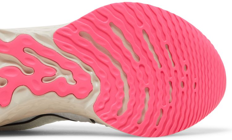 React Infinity Run Flyknit 3 White Hyper Pink