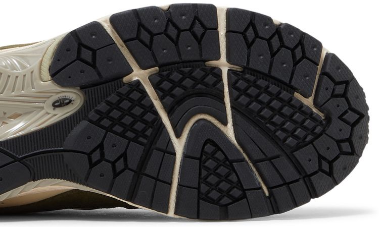 Sneakersnstuff x New Balance 2002R Mule Goods for Home