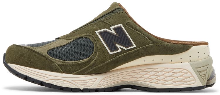 Sneakersnstuff x New Balance 2002R Mule Goods for Home