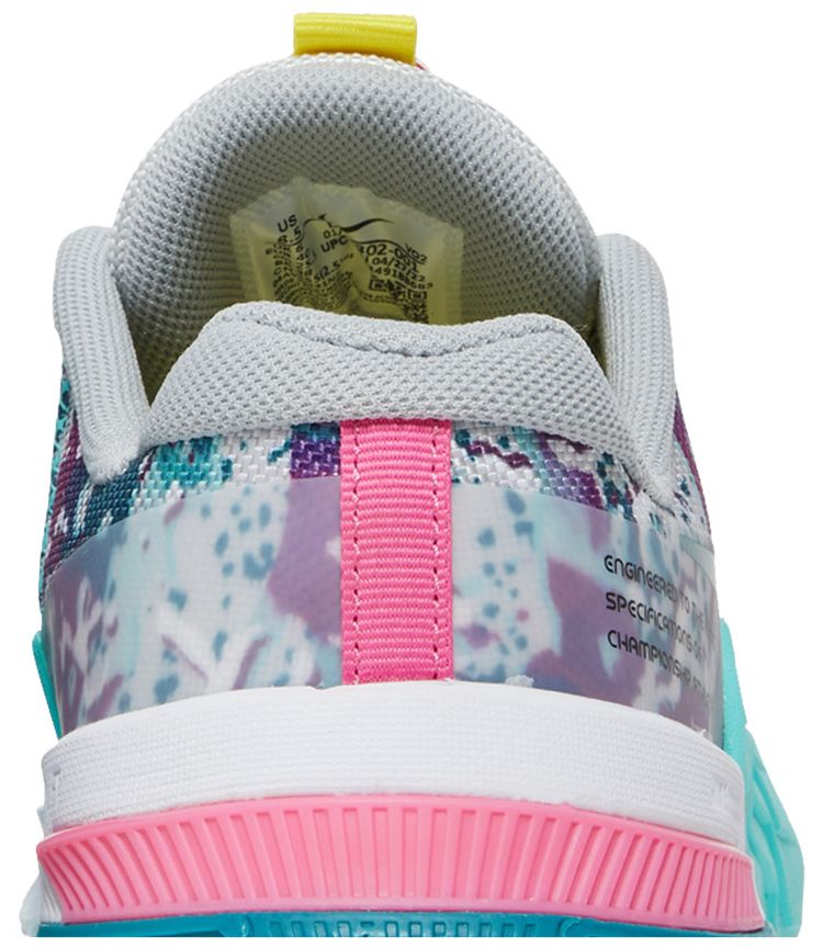 Nike Wmns Metcon 8 Graffiti Graphics