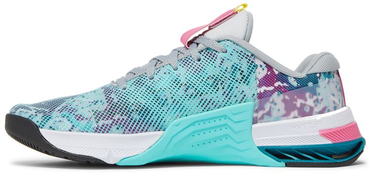 Nike Wmns Metcon 8 Graffiti Graphics