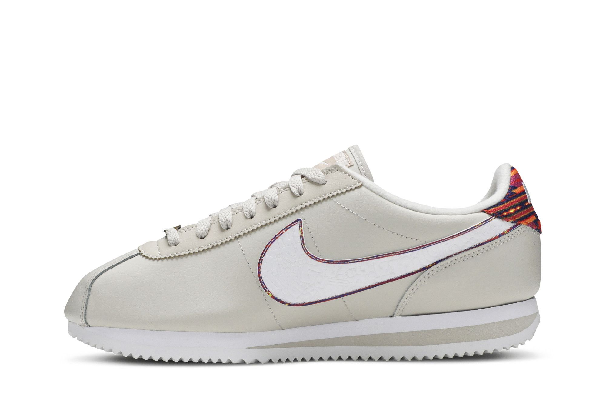 Nike cortez light bone particle pink best sale
