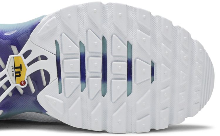 Wmns Air Max Plus TN SE Bleached Aqua