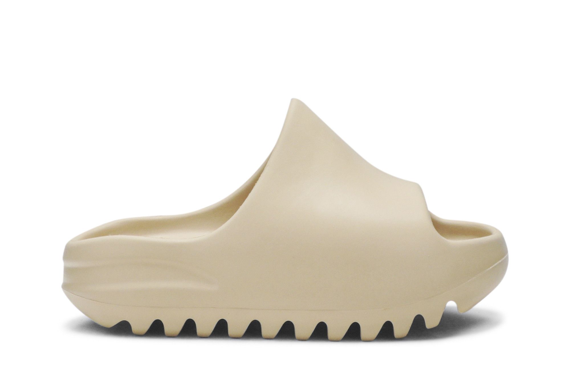 Buy Yeezy Slides Kids Desert Sand FW6346 GOAT