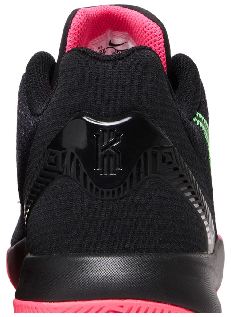 Kyrie Flytrap 2 GS Black Hyper Pink
