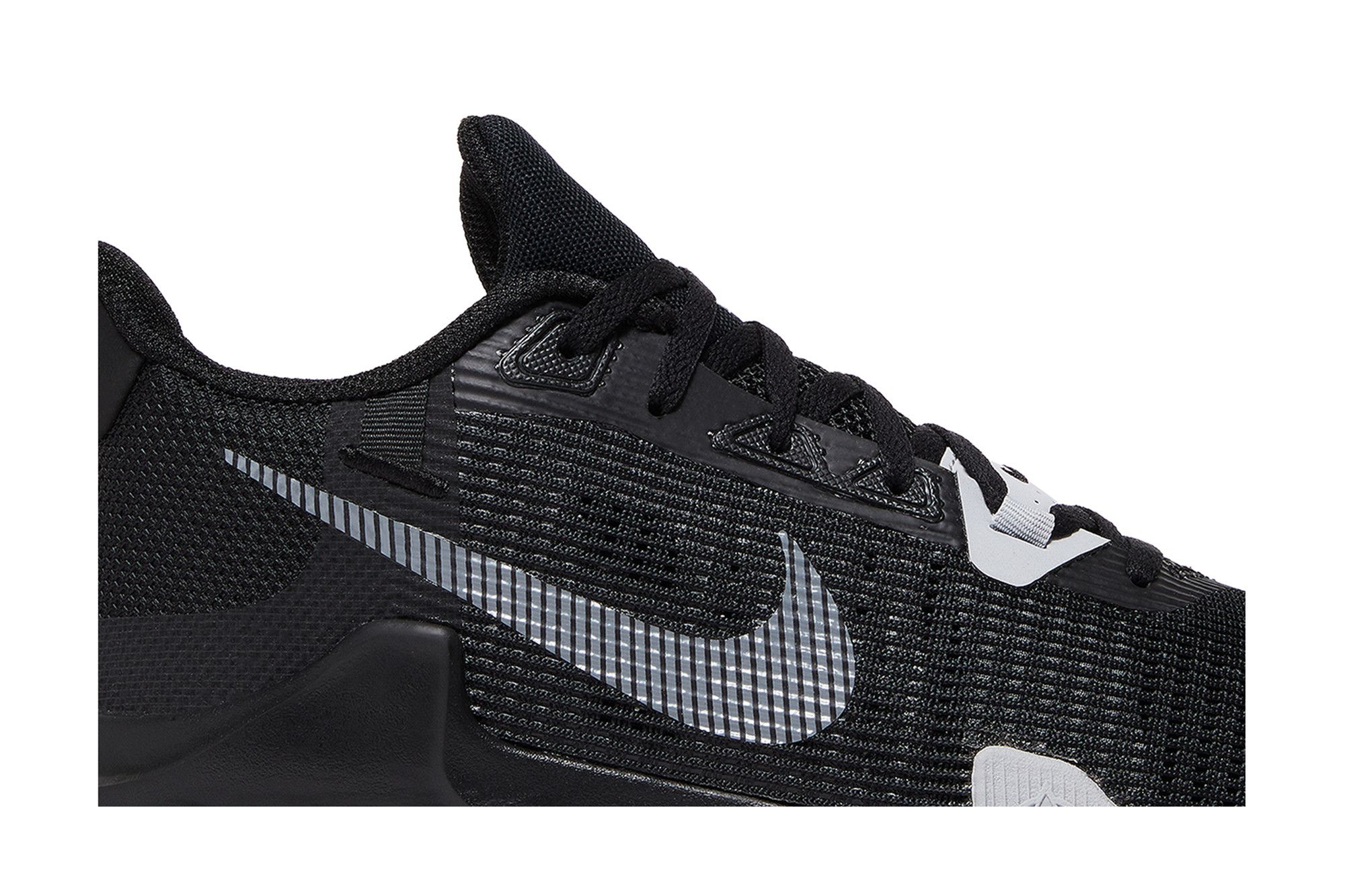 Nike ashin trainers in black hotsell