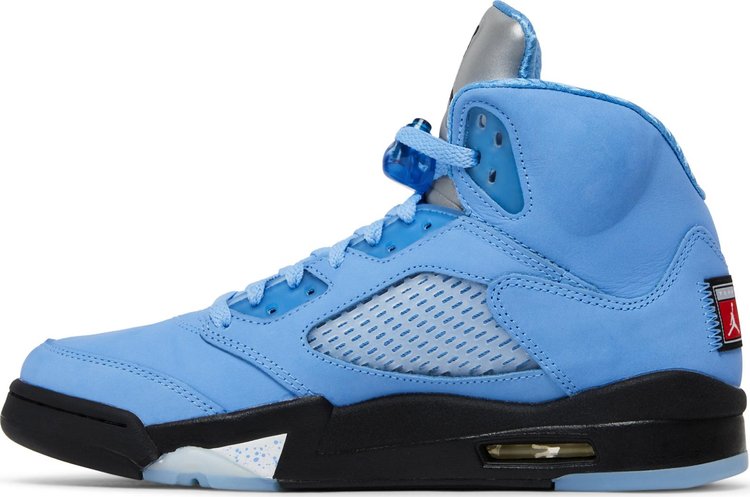 Air Jordan 5 Retro SE UNC