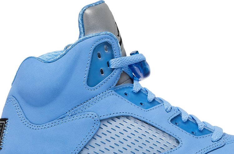 Air Jordan 5 Retro SE UNC