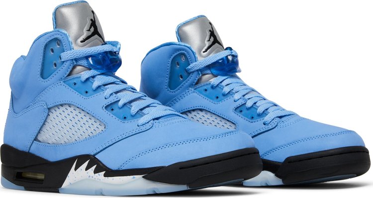 Air Jordan 5 Retro SE UNC