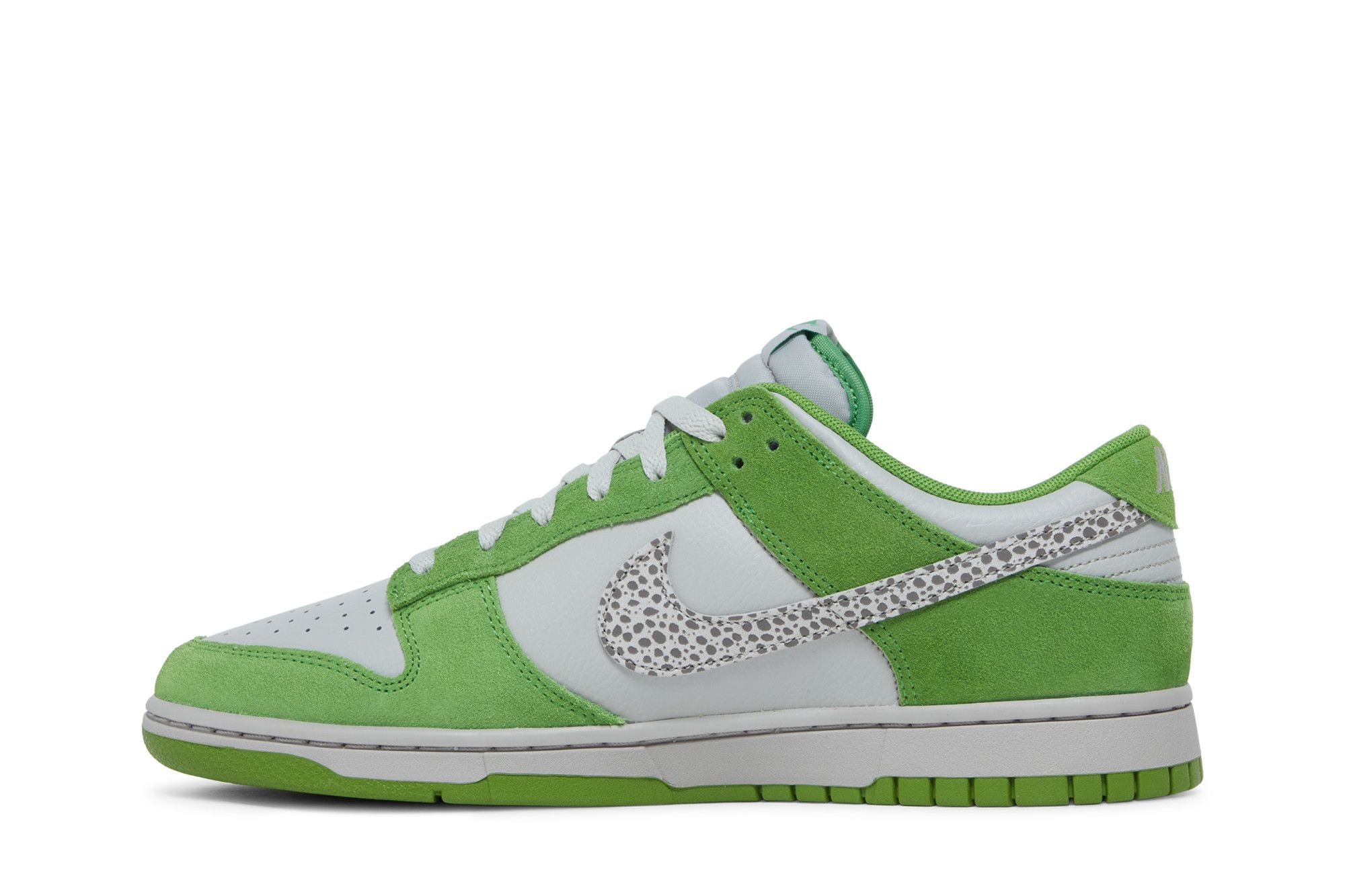 スニーカー Nike Dunk Low Safari Swoosh Chlorophyll Buy Nike Dunk Low 'Safari Swoosh - Chlorophyll' - DR0156 300 | GOAT