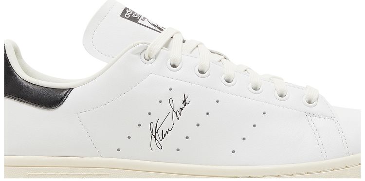 The Muppets x adidas Stan Smith Primegreen Kermit the Frog