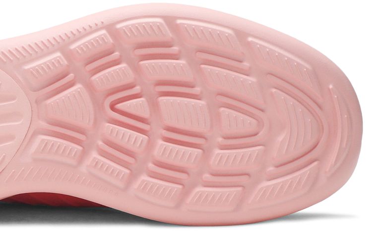 Nike Wmns Air Max Axis Rush Pink
