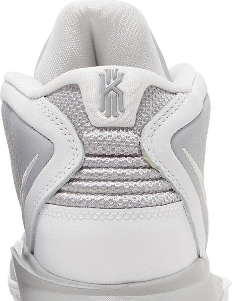 Kyrie Infinity TB Wolf Grey