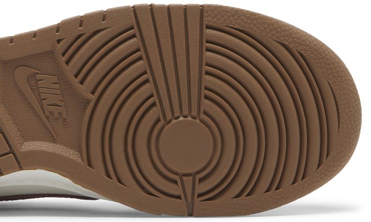 Nike Dunk Low Gorge Green Team Red