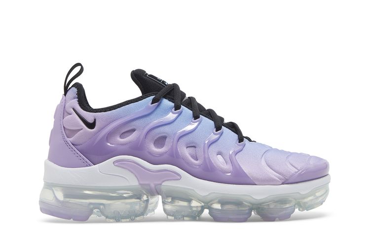 university blue vapormax