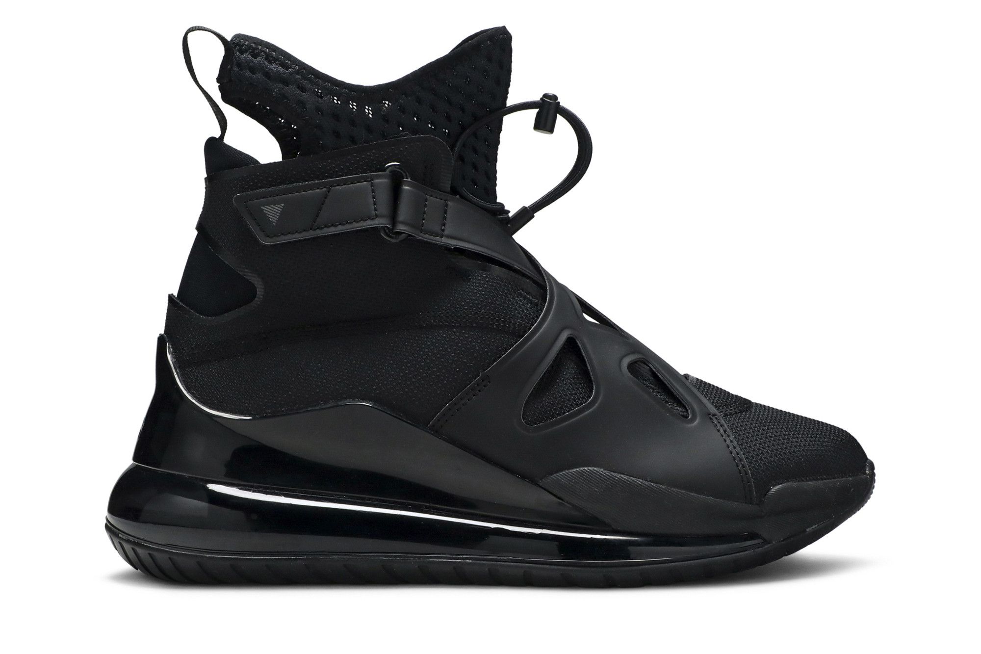 Wmns Jordan Air Latitude 720 Triple Black
