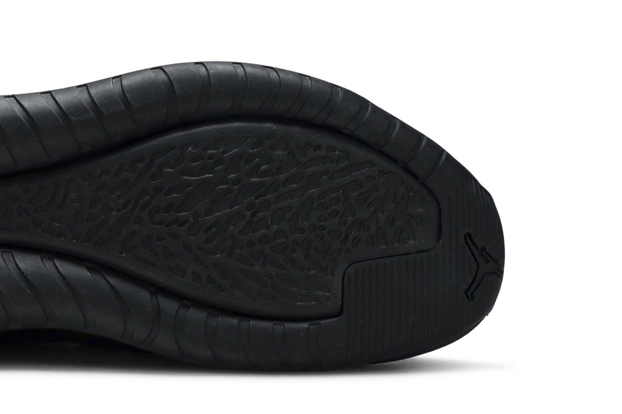 jordan air latitude 720 triple black