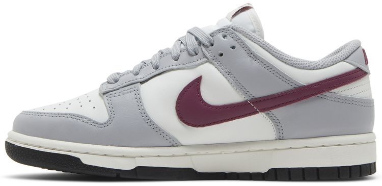 Nike Wmns Dunk Low Pale Ivory Redwood