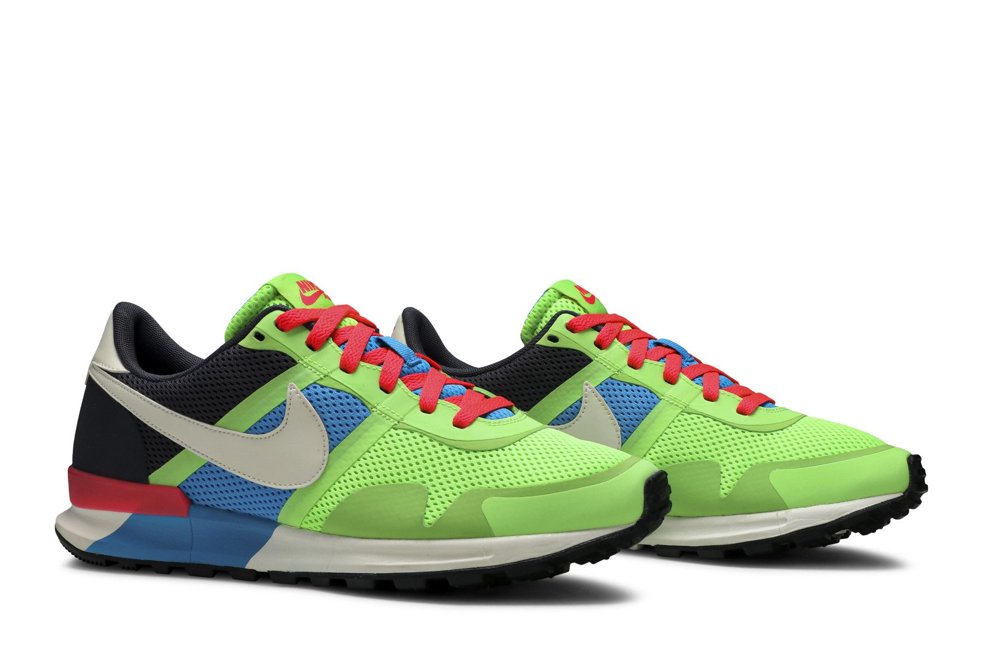 Size 7.0 Air Pegasus 83/30 'Flash Lime'