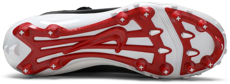 Air Jordan 11 Retro Low Cleat Bred