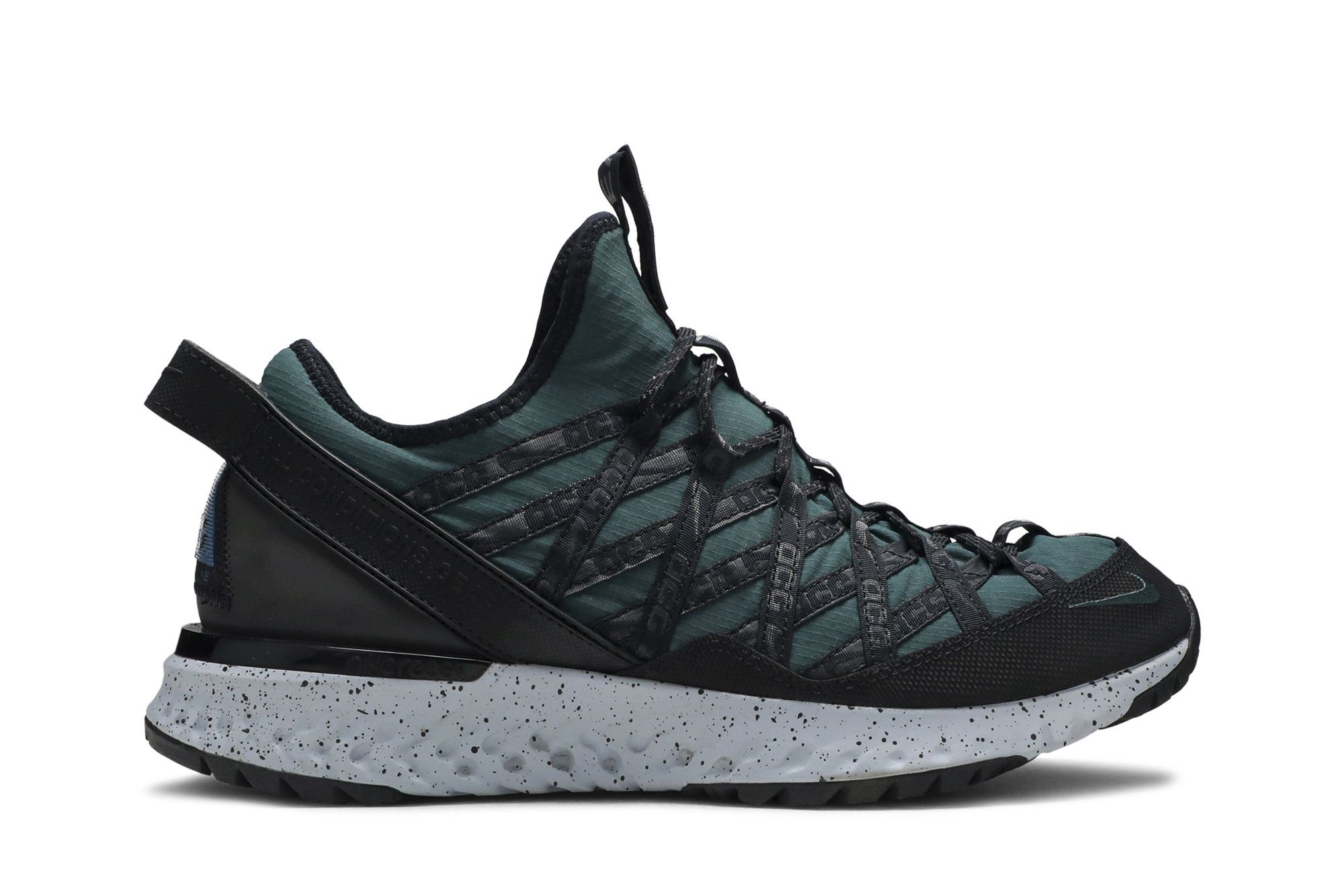 Nike acg react hotsell terra gobe melon tint