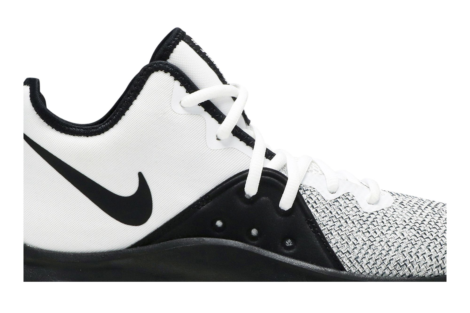 Nike air versatile 3 price deals