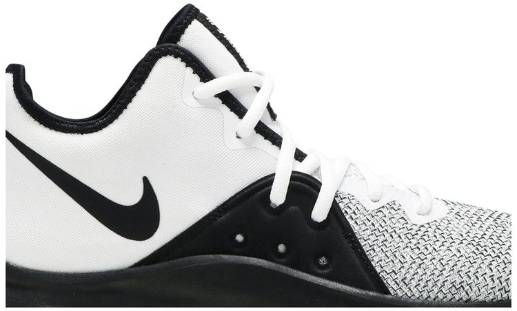 Nike Air Versitile 3 White Black