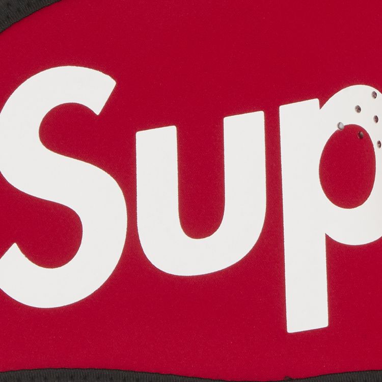 Supreme x WINDSTOPPER Facemask Red