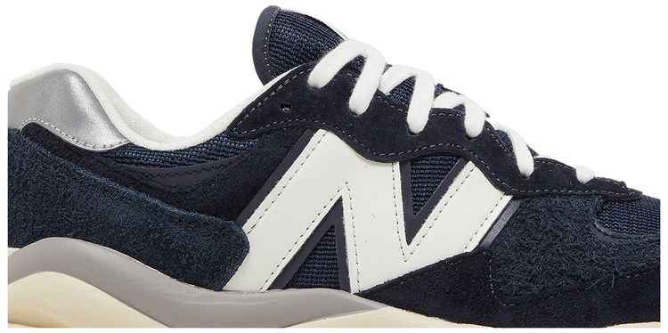 New Balance 5740 Eclipse Sea Salt