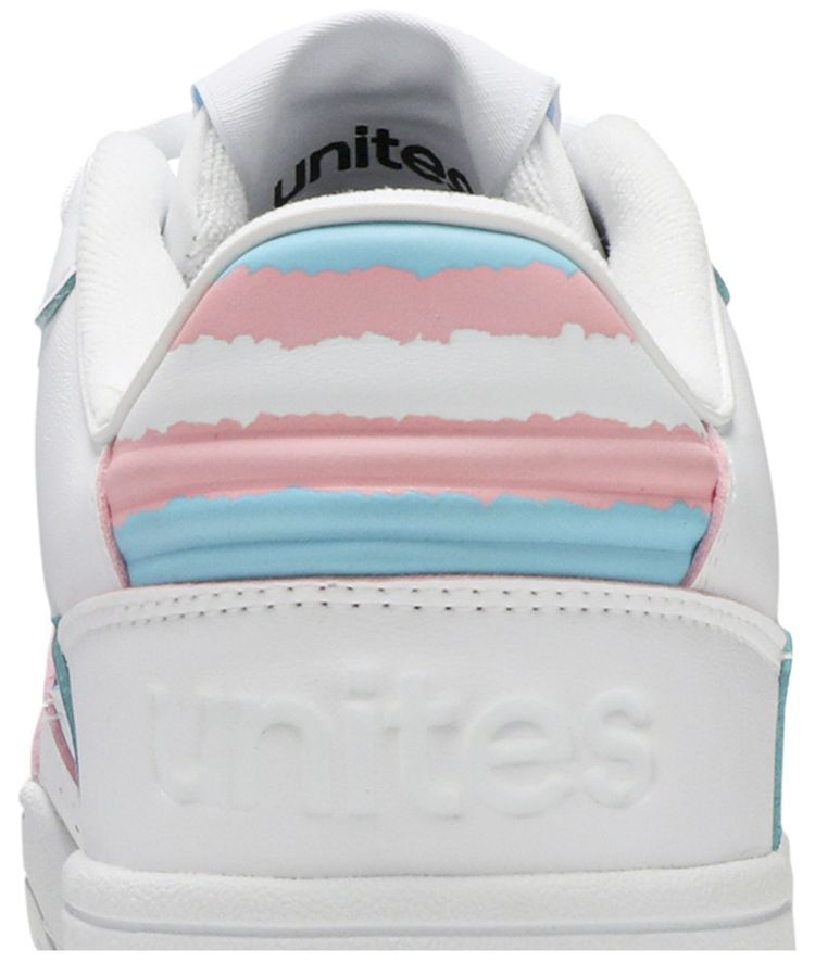 Adidas Carrera Low Pride