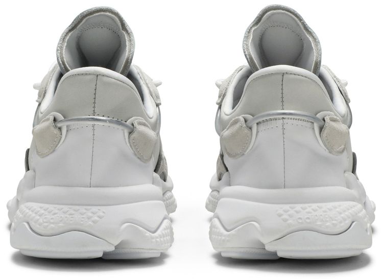 Wmns Ozweego Cloud White