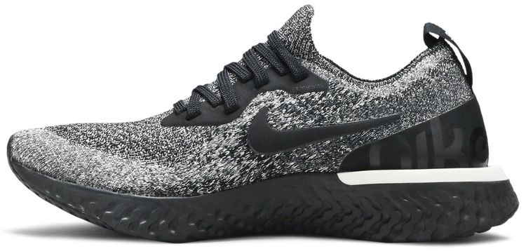 Nike Wmns Epic React Flyknit Oreo