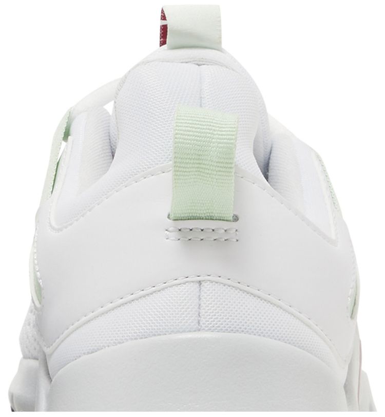 Nike Wmns Legend Essential Pistachio Iced Lilac