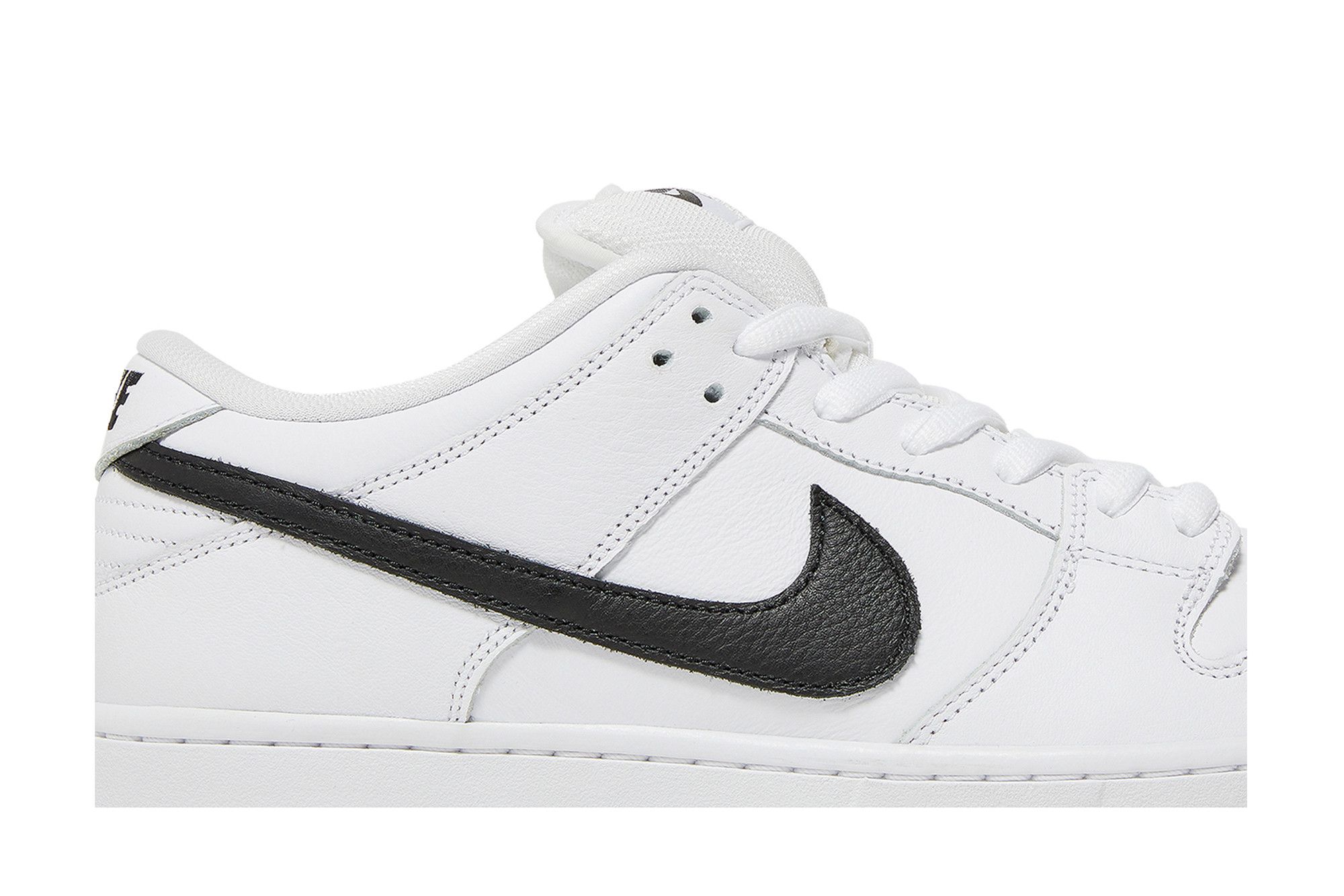 Nike sb dunk all white new arrivals