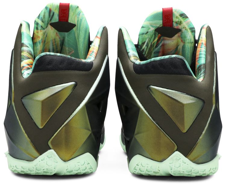 LeBron 11 Kings Pride