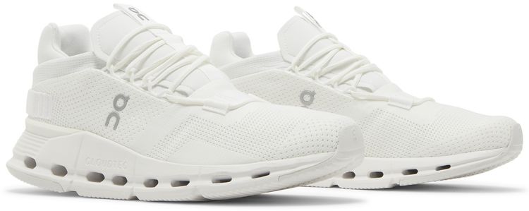 ON Wmns Cloudnova Triple White