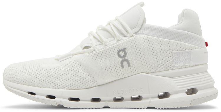 ON Wmns Cloudnova Triple White