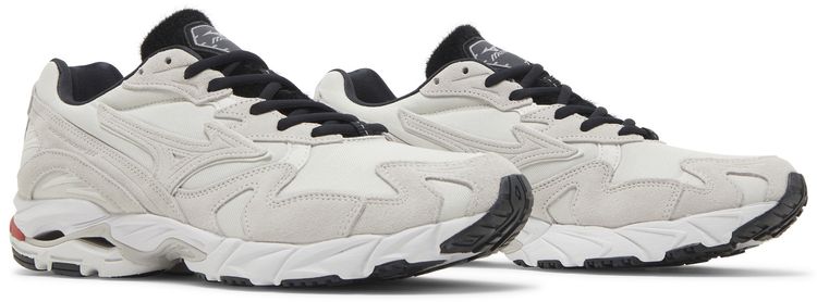 Mizuno Wave Rider 10 Red Crowned Crane