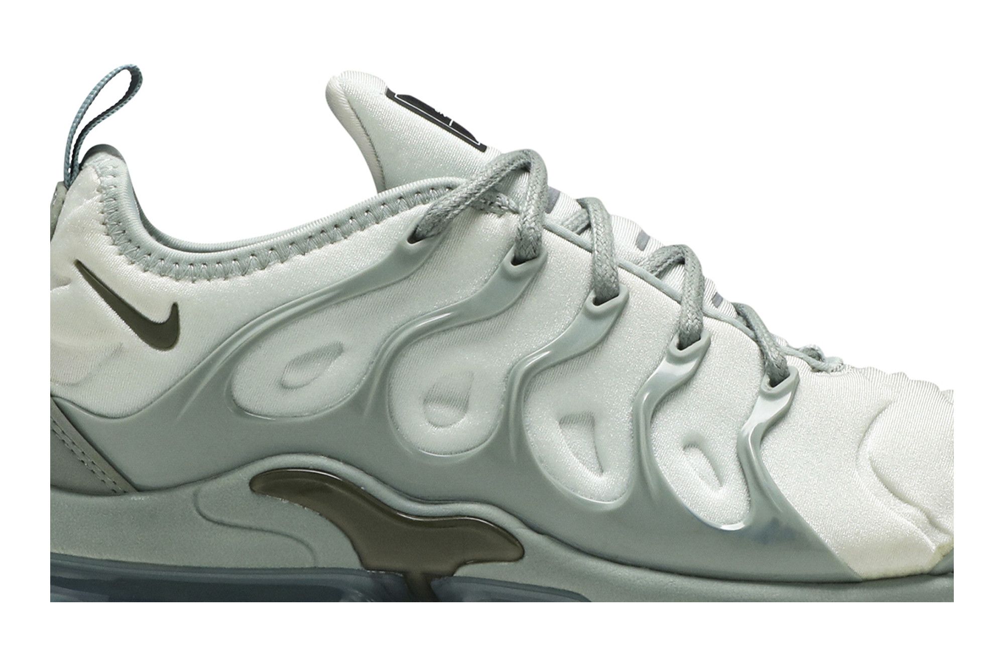 Size 6.0 Wmns Air VaporMax Plus Light Grey