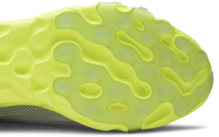 React WR ISPA Platinum Volt