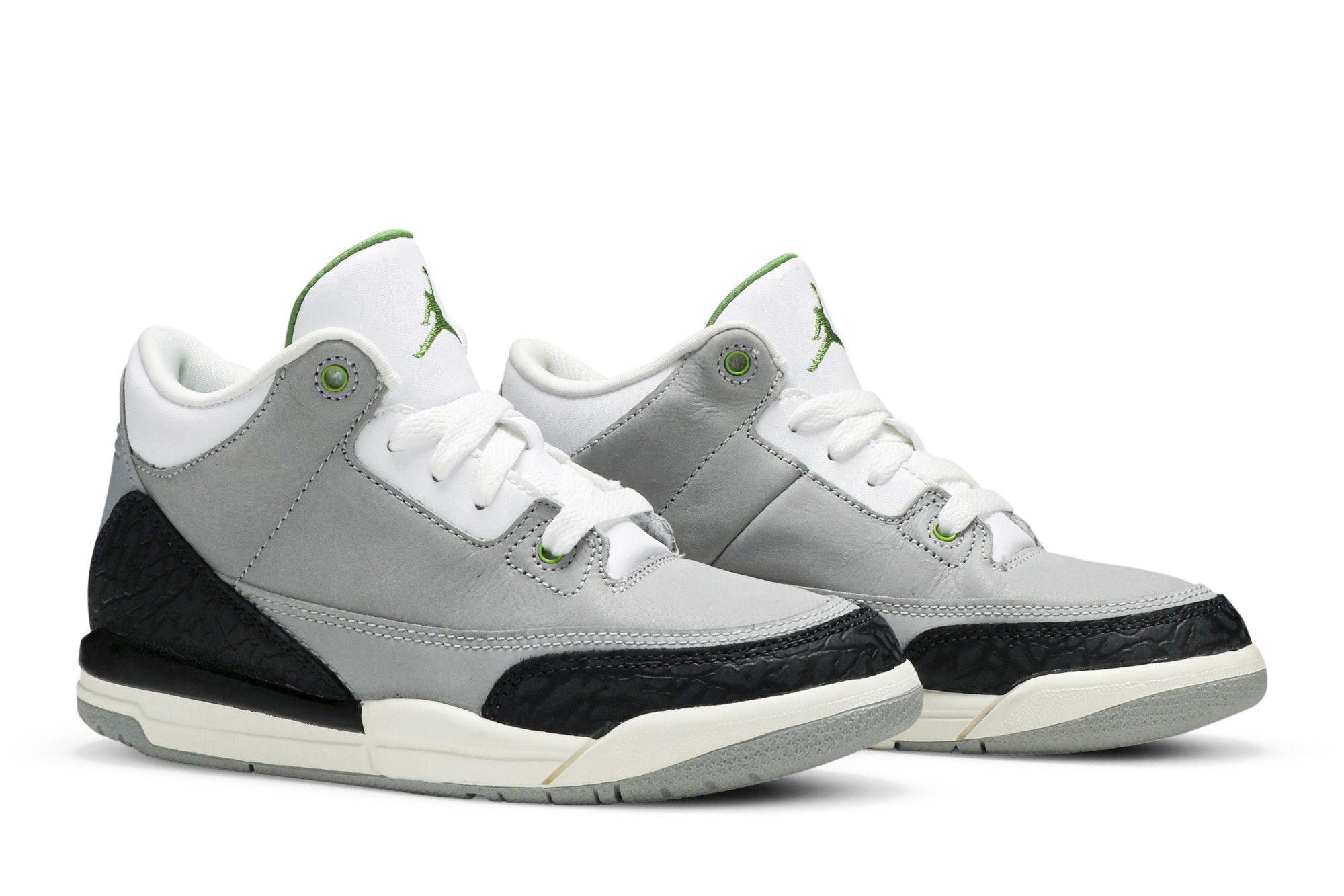 Air jordan 3 retro light smoke grey hot sale