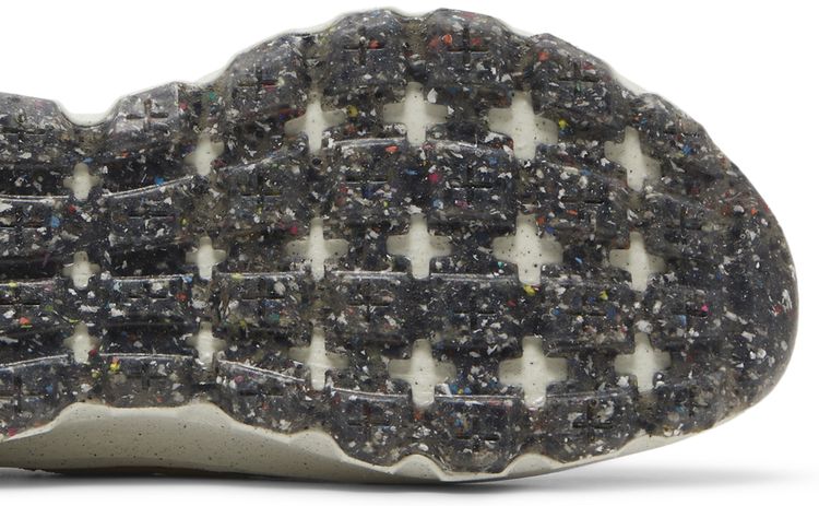 Nike Wmns Space Hippie 04 Wheat Dark Beetroot