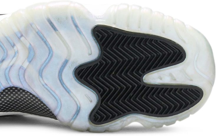 Air Jordan 11 Retro GS Emerald