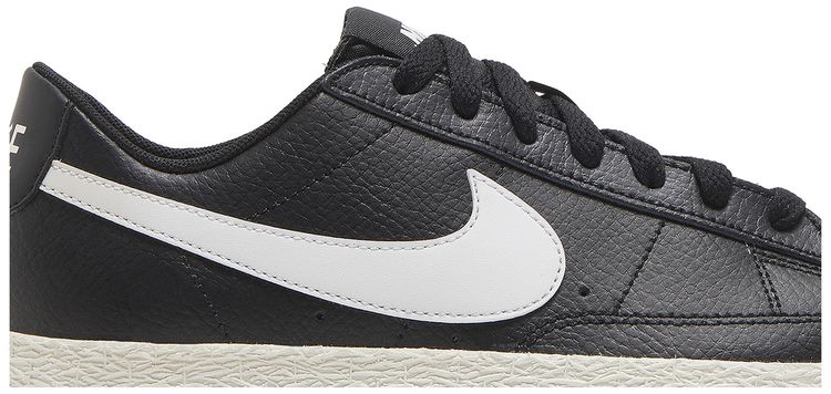 Nike Blazer Low GS Black White